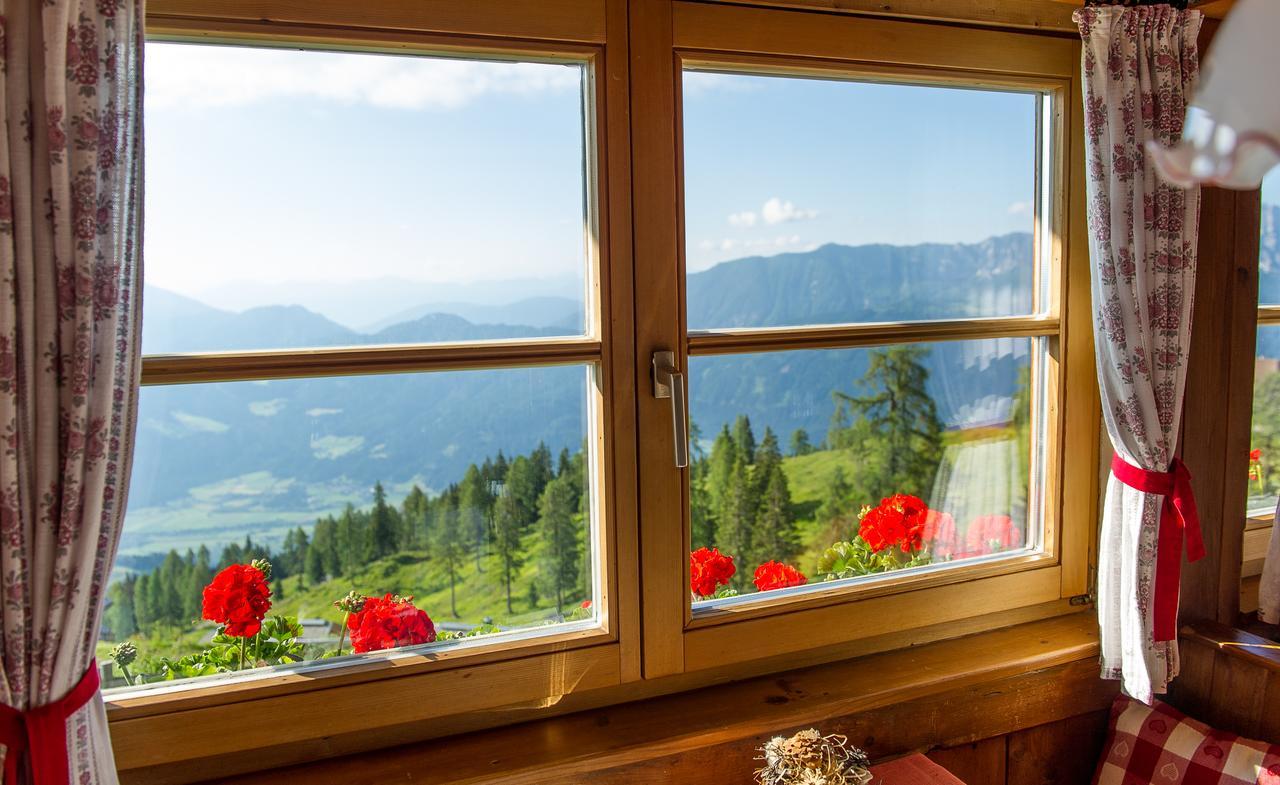 Hotel Sattleggers Alpenhof & Feriensternwarte Greifenburg Exterior foto