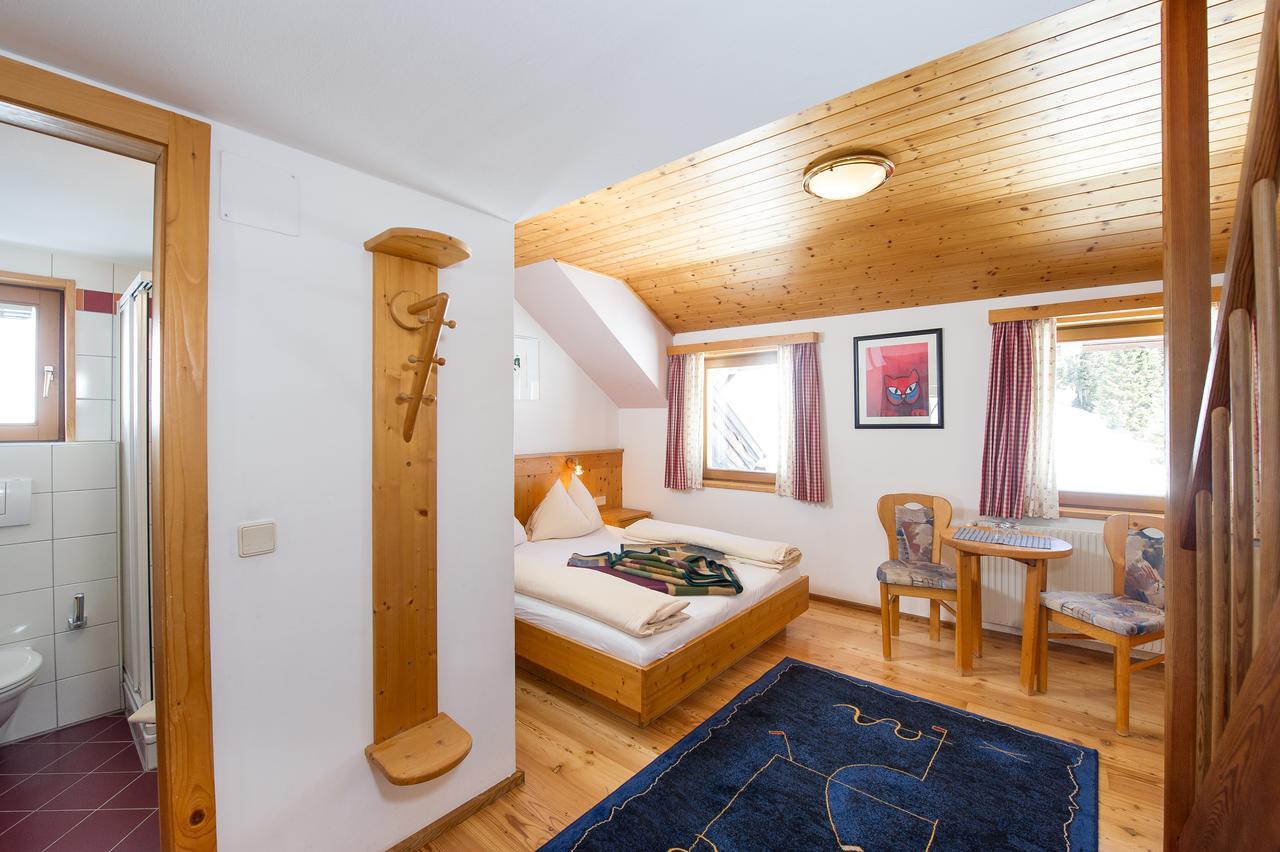 Hotel Sattleggers Alpenhof & Feriensternwarte Greifenburg Exterior foto