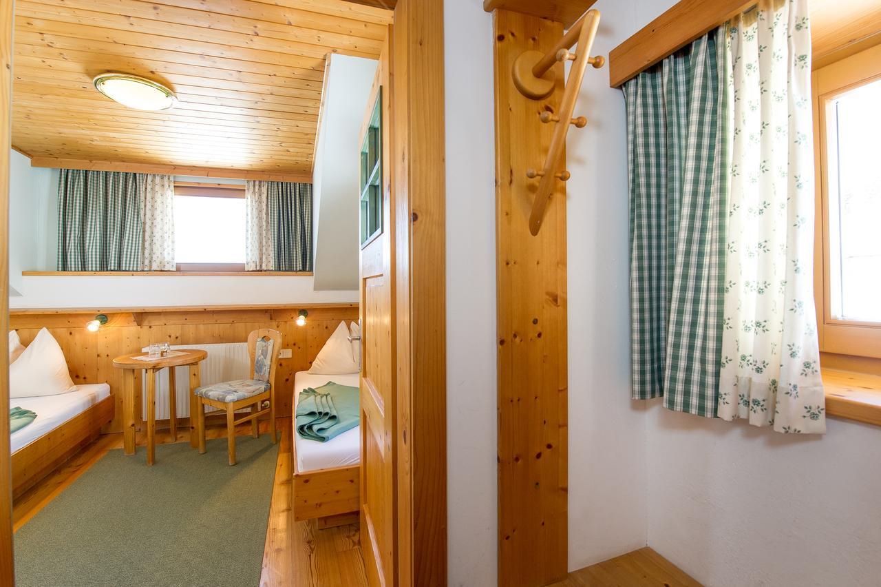 Hotel Sattleggers Alpenhof & Feriensternwarte Greifenburg Exterior foto