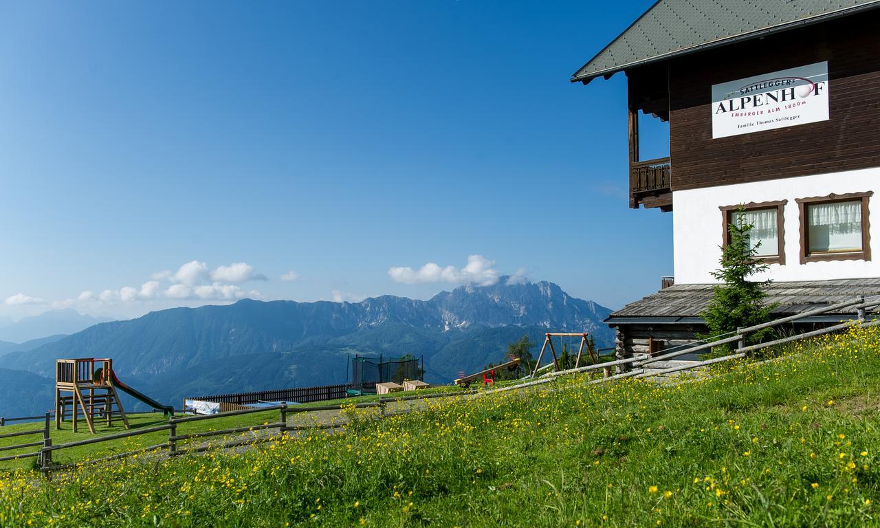 Hotel Sattleggers Alpenhof & Feriensternwarte Greifenburg Exterior foto