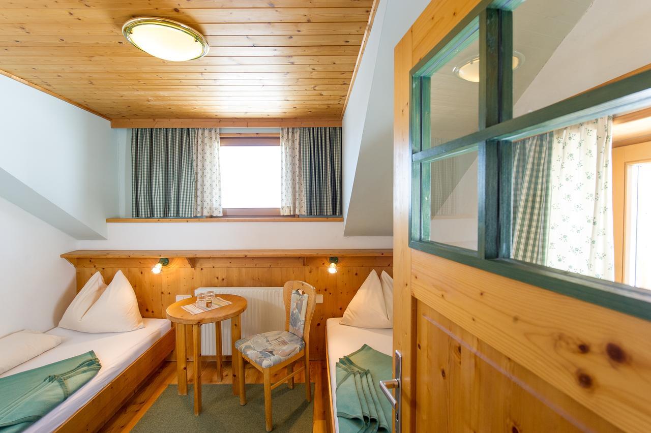 Hotel Sattleggers Alpenhof & Feriensternwarte Greifenburg Exterior foto